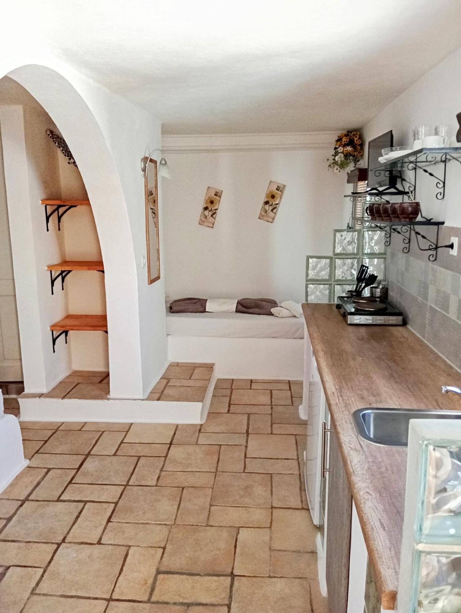 Apartmán Lucas B Panorama Alopronia Exteriér fotografie