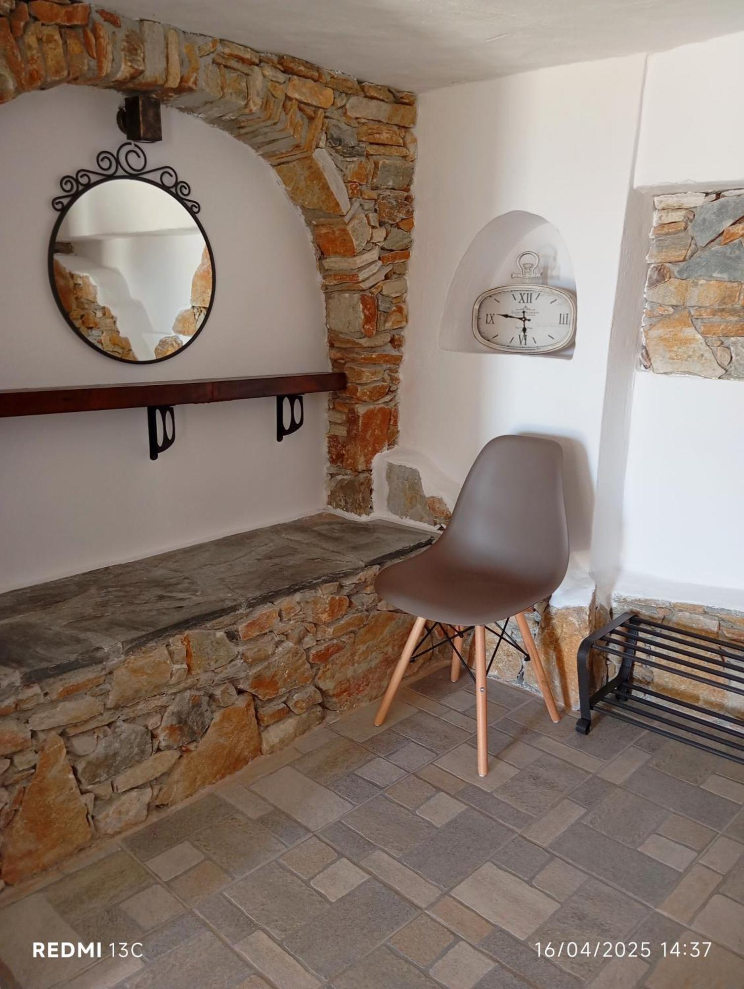 Apartmán Lucas B Panorama Alopronia Exteriér fotografie